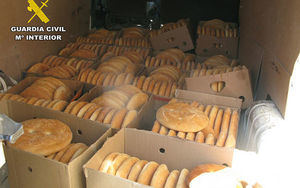 Localizan una panadería clandestina en la que un vecino de Hellín elaboraba pan en condiciones insalubres