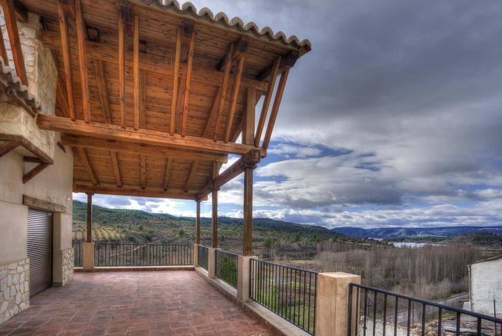 Pareja afronta con ilusión y proyectos turísticos los próximos meses