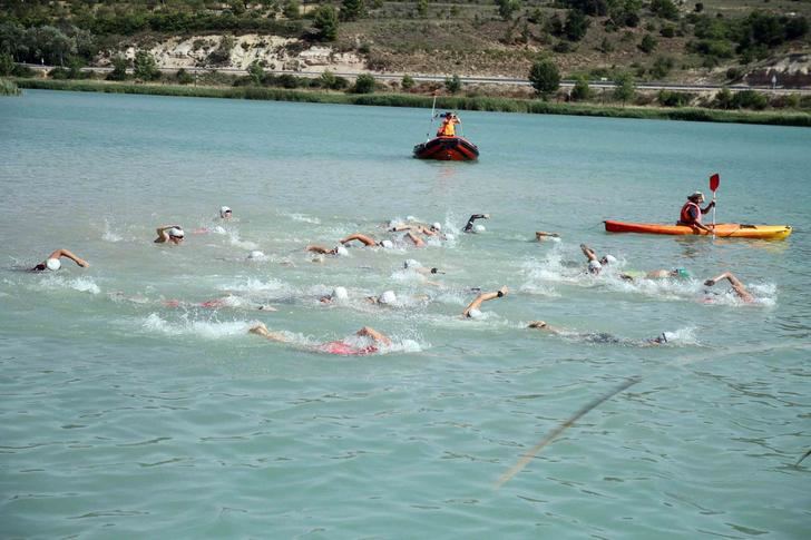 Pareja, paraiso interior de los deportes de agua