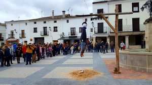 El mal tiempo no deslució la concurrida Semana Santa parejana