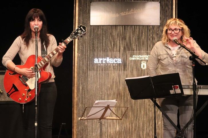 Llenazo para ver a las gijonesas 