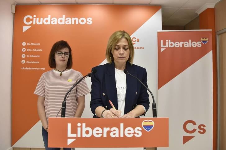 Picazo (Cs) presenta el Proyecto de Ley de eliminación del impuesto al agua de Page