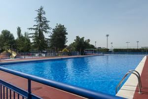 Termina la temporada de la piscina de verano en Azuqueca con 25.000 bañistas