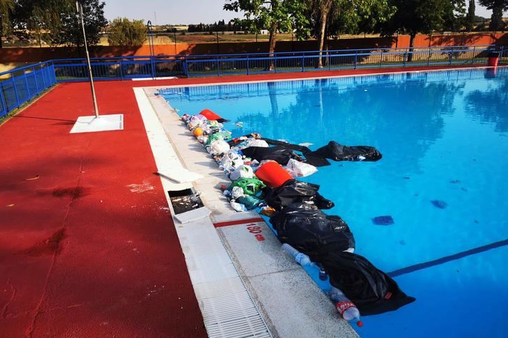Uno de los vasos afectados por vandalismo en la piscina de verano de Azuqueca. Fotografía: Ayuntamiento de Azuqueca