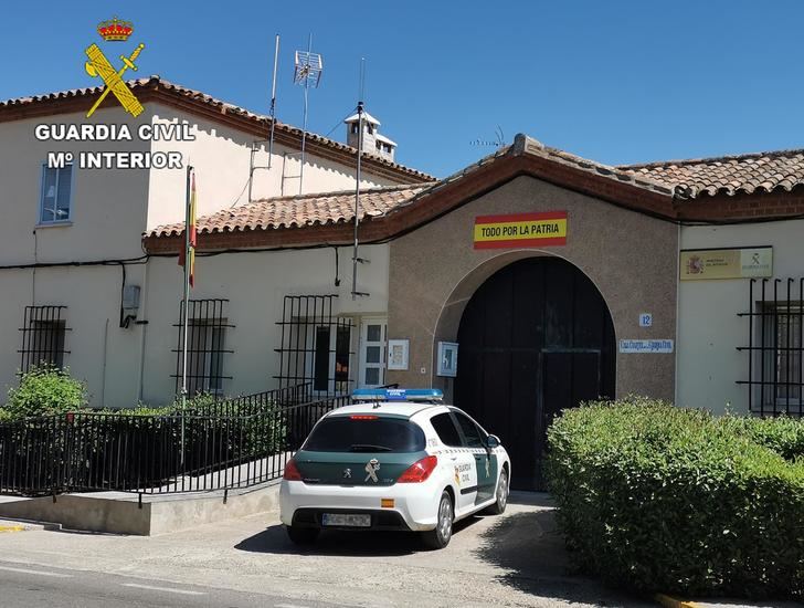 La Guardia Civil detiene a cuatro menores por robar y agredir a la repartidora de una pizzería de Argés