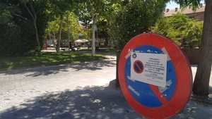 Malestar entre los comerciantes de la Plaza del General Vives de Azuqueca, que denuncian el cierre por sorpresa de este espacio