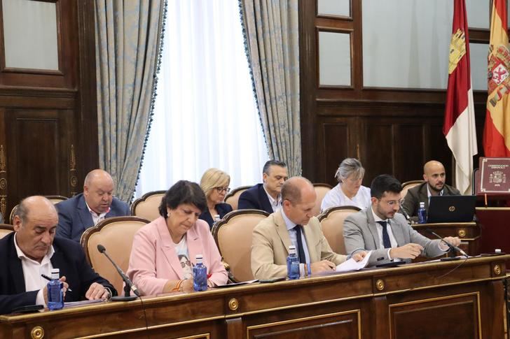 El Grupo Popular expresa en el Pleno de la Diputación de Guadalajara su afecto, lealtad y agradecimiento al rey Felipe VI en el décimo aniversario de su proclamación