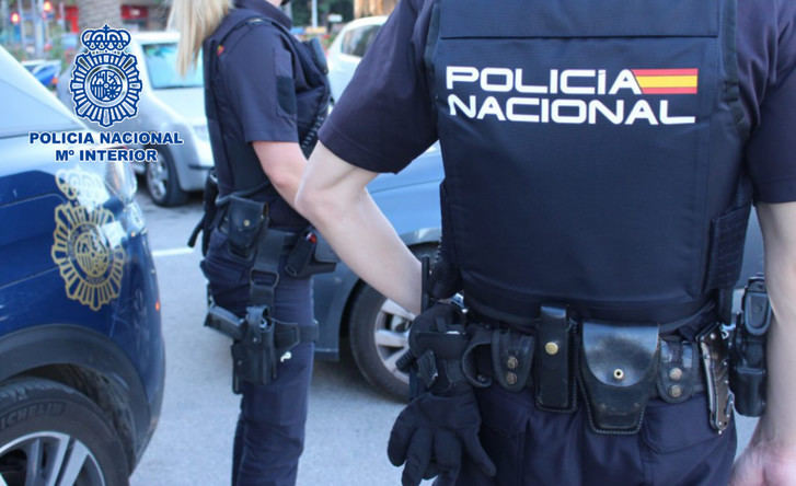 La Policía Nacional detiene en Guadalajara a dos jóvenes por causar graves lesiones con un arma blanca a un varón que intentó frustrar el robo de un móvil