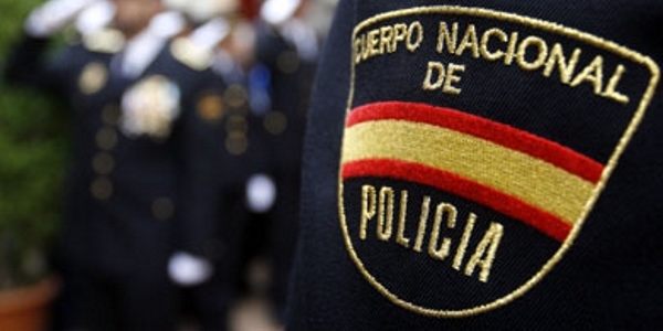 Tres detenidos por robar una tarjeta de crédito y sacar 1.900 euros con ella en Guadalajara