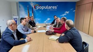 El PP traslada todo su apoyo a los 5.000 agricultores ecológicos a los que el Gobierno de Page 