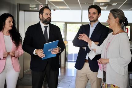 Núñez destaca que es "un buen momento" para que la televisión pública organice un debate para "contraponer" el modelo fiscal del PSOE y del PP por su clara vocación de servicio publico