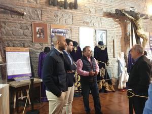 Los concejales del PP de Guadalajara felicitan a la Cofradía de la Pasión del Señor por el éxito de su exposición