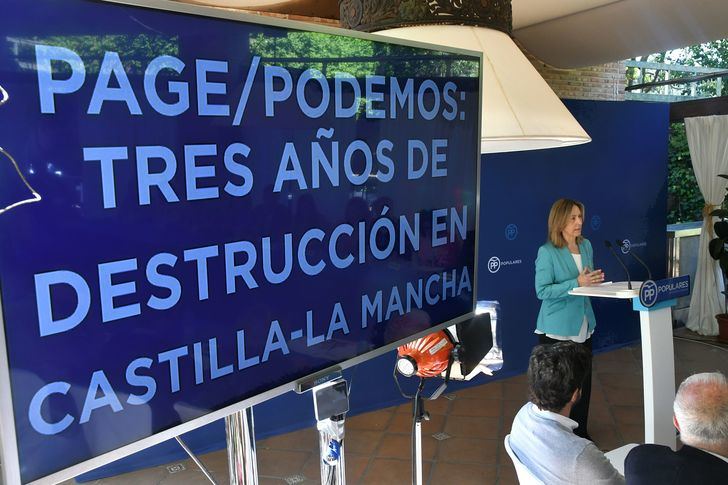 El PP denuncia los Tres años de desgobierno y destrucción de Page y Podemos en Castilla-La Mancha