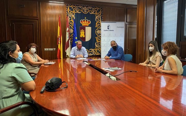 El Gobierno regional brinda su apoyo a la Asociación Síndrome de Prader Willi de Castilla-La Mancha para dar visibilidad a esta enfermedad rara