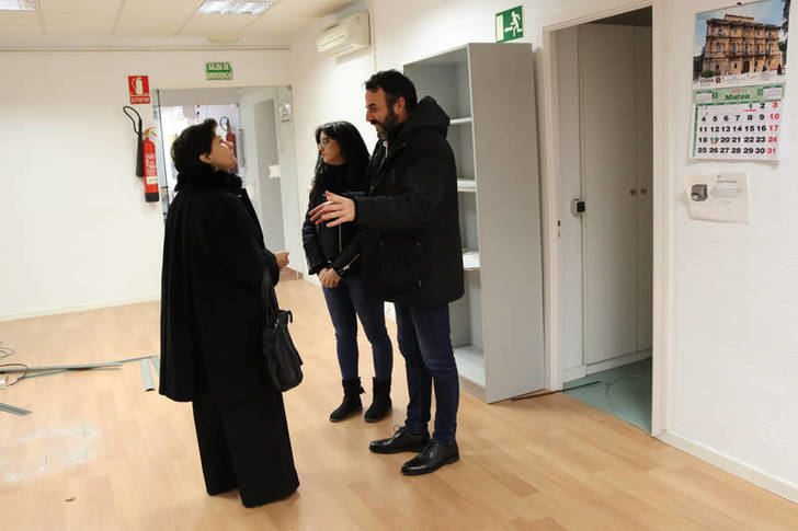 La presidenta de la Audiencia visita con el alcalde las futuras instalaciones del Juzgado de Paz de Azuqueca