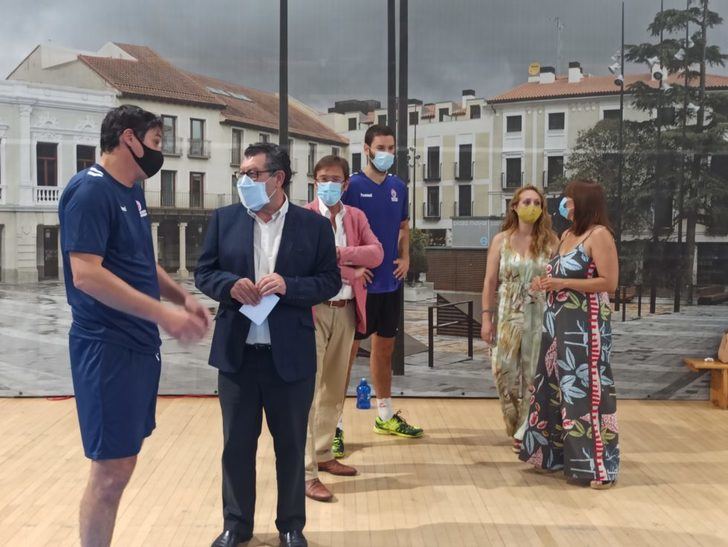 Puesta de largo del Quabit ante la prensa