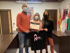 Quer dona la recaudación de la Marcha contra el Cáncer a Laura Medina para apoyarla en la lucha contra un agresivo sarcoma