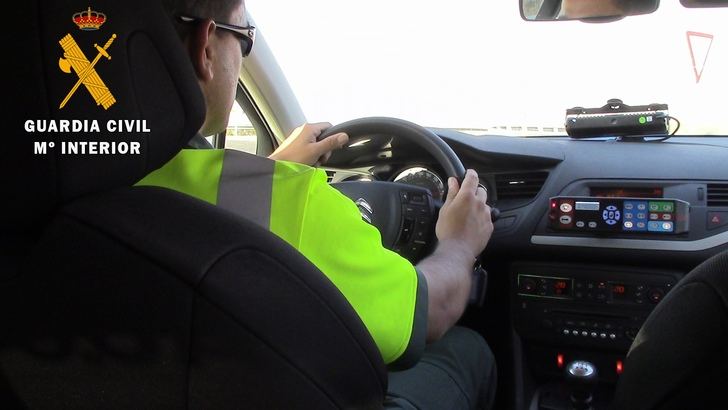 Investigan al conductor de un coche que iba a 191 km/hora en una vía limitada a 90 en Albacete 