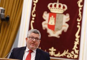 Redondo apuesta por alcanzar colaboración entre la Junta de Castilla-La Mancha y la Comunidad de Madrid para solucionar el problema de la carretera de El Casar