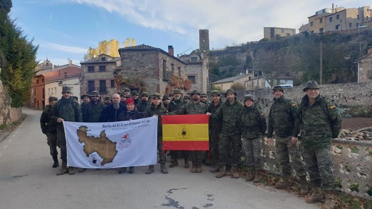 El Regimiento de Transmisiones 21 comienza su Camino del Cid desde Anguita