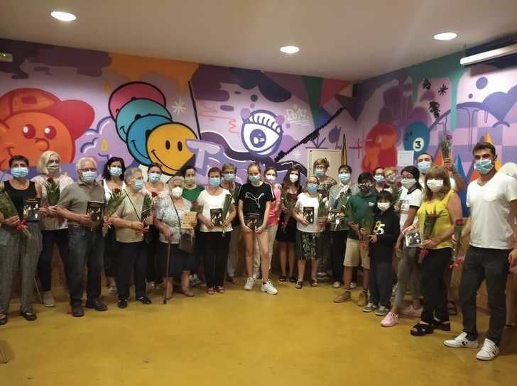 Publicado “Historias mano a mano”: audiolibro intergeneracional con relatos sobre los tiempos que vivimos