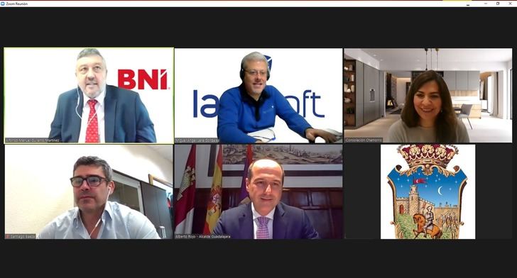 El alcalde se reúne con los dos grupos de empresarios de BNI en Guadalajara