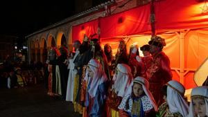 Alovera recibió por todo lo alto a sus Majestades los Reyes Magos de Oriente