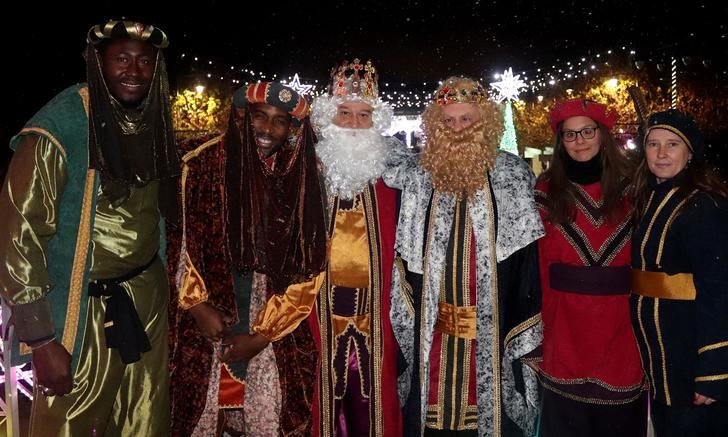 Desbordante ilusión en la noche mágica de los Reyes de Oriente en Cabanillas