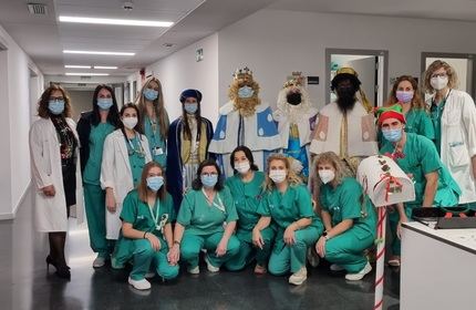 Sus Majestades los Reyes de Oriente visitan el hospital de Guadalajara