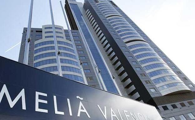 El cantante Daddy Yankee sufre un robo de dos millones en joyas en un hotel de Valencia
