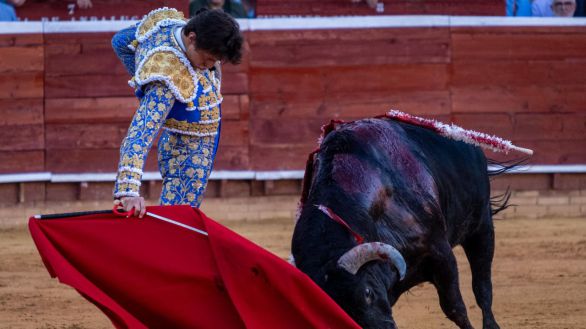 Cayetano y Morante de la Puebla se caen del cartel en Guadalajara y les sustituyen Víctor Hernández y Fernando Adrián