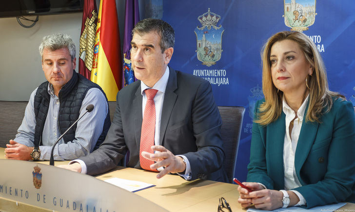 El alcalde de Guadalajara presenta la Oferta de Empleo Público del ayuntamiento para 2019, con 136 plazas