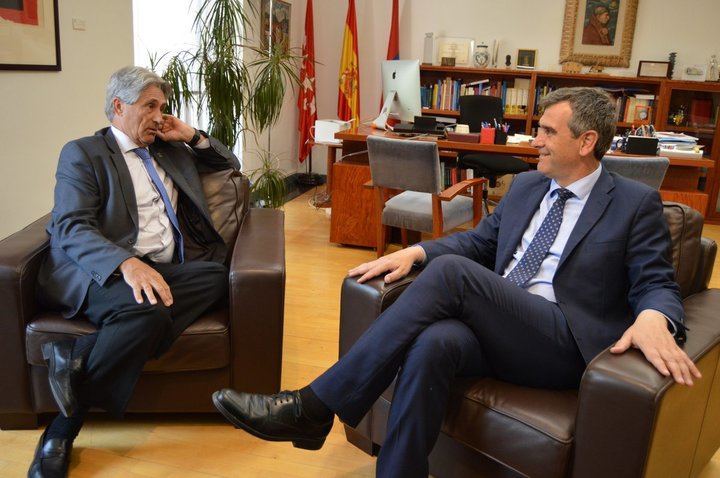 Antonio Román propone la creación de nuevos alojamientos para los universitarios en el Fuerte o en la Prisión Provincial