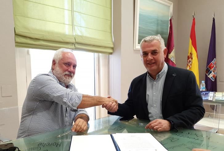 La Diputación de Guadalajara aporta 6.000 euros para señalizar 125 km de ruta senderista en el Alto Tajo