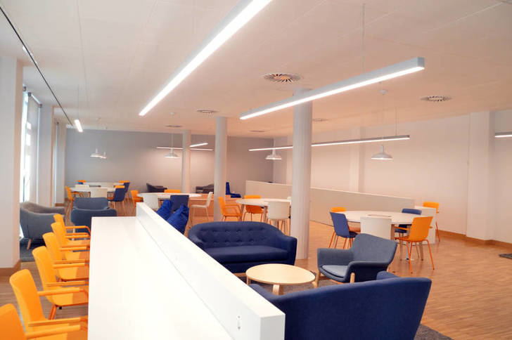 Denuncian que el alcalde socialista Blanco restringe el horario de las salas de estudios de la biblioteca municipal de Azuqueca