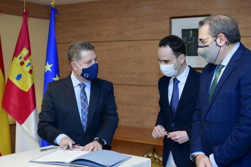 Page y Salinas firman un acuerdo que retoma el proyecto de un nuevo Centro de Salud para Cabanillas