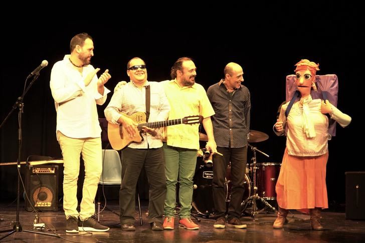 Samba y bossanova para una mañana de domingo con Gladston Galliza en Cabanillas