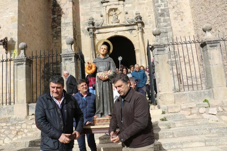 Cogolludo no olvida que, según los creyentes, San Diego de Alcalá acabó con la peste en la villa en 1599