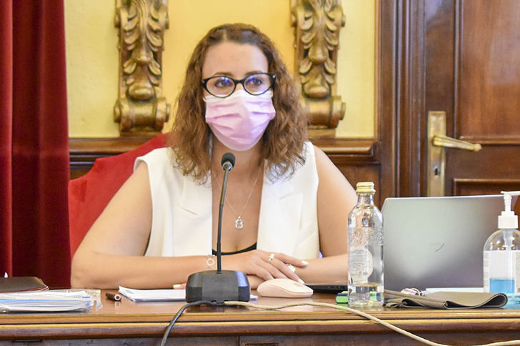 Sara Simón: Los derechos de las mujeres ni se compran ni se venden a cambio de poder