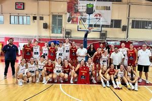 La selección española de baloncesto U16 femenina, invicta en el Torneo de Azuqueca