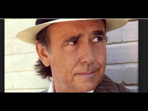 Joan Manuel Serrat edita una caja recopilatoria en castellano de 12 CD y sus vinilos