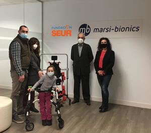 Fundación SEUR entrega más de 13.000 euros a una niña de Guadalajara para financiar su rehabilitación