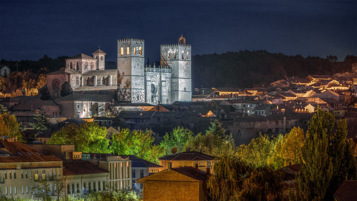 Foto : JAVIER CASTAÑÓN