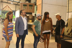 Silvia García: Es admirable el esfuerzo y la imaginación que ponen cada año los peñistas de Azuqueca. Por eso Cs pidió que este desfile se considere de Interés Turístico Nacional