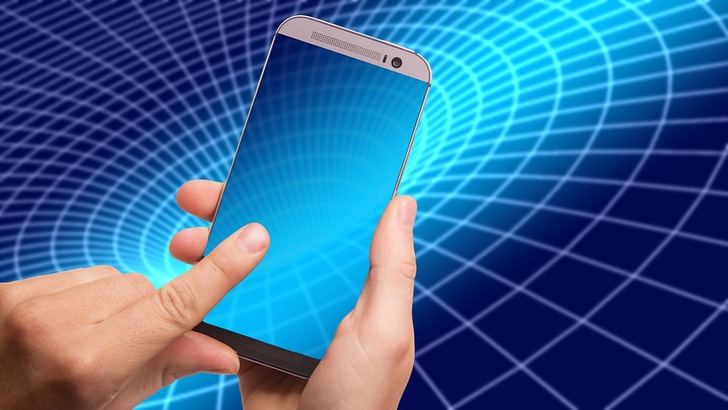 La localidad de Hontoba lleva una semana sin cobertura de telefonía móvil