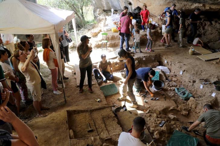 Nuevos hallazgos paleolíticos en el Abrigo de La Malia en Tamajón