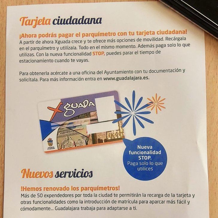 Los usuarios del autobús urbano podrán renovar sus tarjetas XGuada gratis desde este lunes en cada viaje