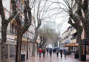 Las lluvias y tormentas cruzarán este sábado España y, junto al calor, pondrán en riesgo a cinco comunidades autónomas