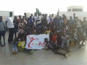 Cadena Humana en Guadalajara : "Todos somos emigrantes"