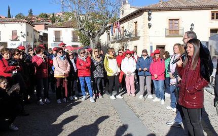 García Torijano se va de ruta senderista a Cogolludo con 230 mayores
